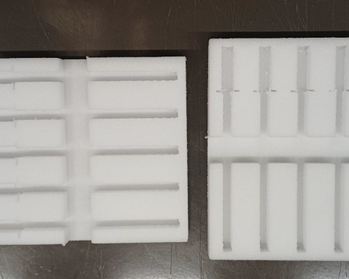 Mousse plastazote blanche pour calage de seringues dans une boîte